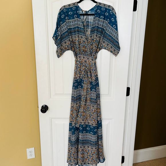 Vici Boho Wrap Dress Size Medium - Picture 1 of 6